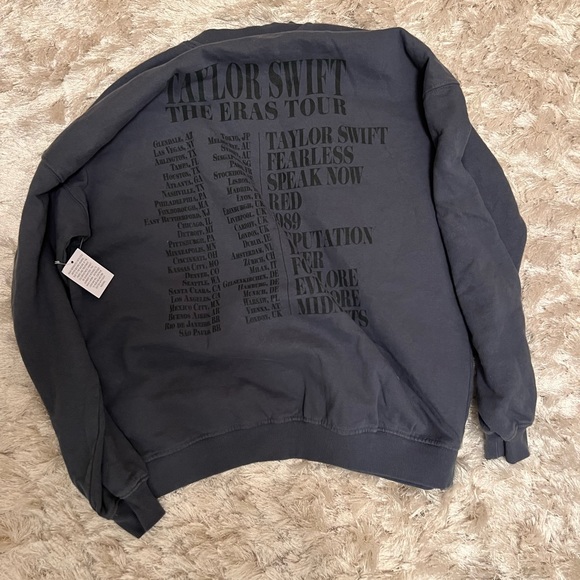 Taylor Swift Eras concert exclusive blue crew neck! - Picture 3 of 3